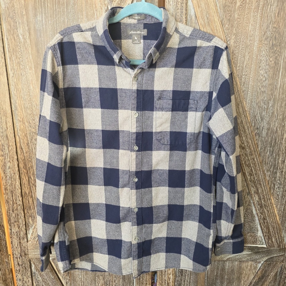 Eddie Bauer Shirt Men's Size Medium Navy Blue & Gray Plaid Check Flannel Buttons